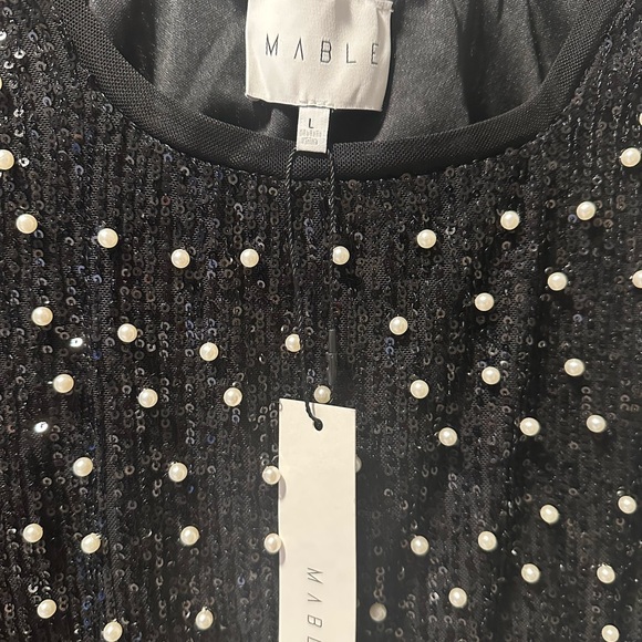 Mable Sequined Crop Top NWT - Picture 4 of 4